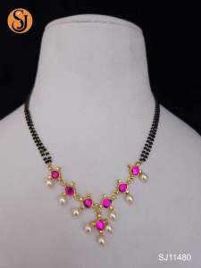 Sg readystock Black beaded necklace with pink gemstones and gold accents. Indian minimalist jewellery