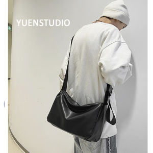 Yuen South Korea Ins Soft Leather Fancy Retro Single Shoulder Crossbody Mens and Womens Bag Large Capacity Pillow Neutral Shoulder Bag