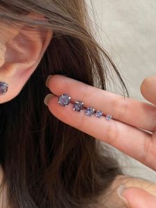 Fancy Purple Zircon Screw Tightening Buckle Stud Earrings for Women 2024 New Arrival Best Selling Earrings Niche Style Design Sense Earrings Men