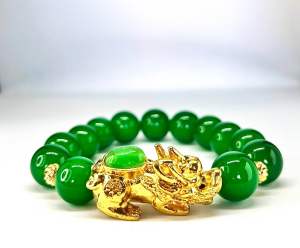 SPECIAL GREEN JADE WITH CHARM ( Stone of fortune )