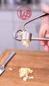 (BISA COD) PROMO Garlic Press Penghancur Bawang Stainless Steel / Alat Penghancur Kacang Walnut / Alat Penghalus Bawang / Garlic Pressure Cincang Penghalus Bumbu Dapur Jepit Parut