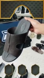 RIWEI SHOES Zamrud Kasut Raya Men Fashion Sandal 40-45 689-1