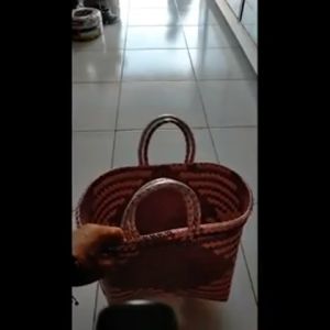 Tas anyaman plastik Lurik Papak ukuran SEDANG warna Random Tas kerajinan tangan tas belanjaan
