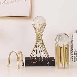 Đồ Trang Trí Nghệ Thuật Trừu Tượng Bằng Kim Loại Tối Giản Phong Cách Bắc Âu Cho Hiên Nhà Phòng Khách Tủ TV Bàn Làm Việc Văn Phòng - Trang Trí Nhà Cửa Sáng Tạo