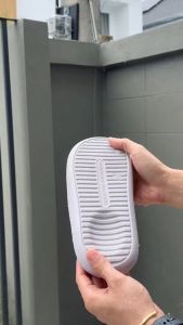 Hello Polo รองเท้าแตะ ลายอุ้งเท้าแมวน่ารัก รองเท้านิ่มเหมือนเหยียบอึ ส้นหนา 3.5 ซม กันลื่นรองเท้าแตะใส่ในบ้าน สําหรับผู้ชาย HP8004m