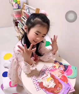 Đồ Chơi Dán Móng Tay Công Chúa Có Nhũ 180pcs Cho Bé Gái