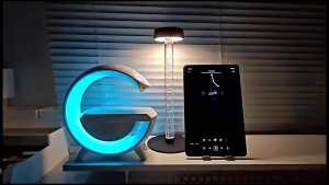 Speaker Bluetooth Nirkabel Mini dengan Lampu Ambient LED Wireless Speaker Bluetooth Pengisian Cepat Untuk Phone