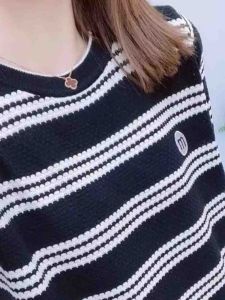 Ice Silk Knitted Hollow Stripe T-Shirt Short Sleeve Womens Top Summer Fashion Design M Letter Tee round Neckline Thin Fabric