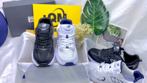 Giày thể thao nam nữ trắng bạc và trắng đen size 36 đến 44