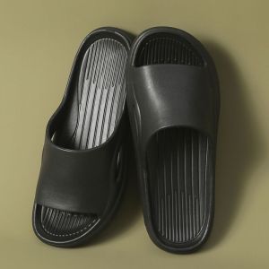 รองเท้าแตะ EVA หนาสำหรับใส่ในบ้านในช่วงฤดูร้อนสำหรับทั้งชายและหญิง รองเท้าแตะกันลื่นสำหรับใช้ในห้องน้ำและพื้นที่ทั่วบ้าน รองเท้าแตะทรงแบนแบบสวมสบาย