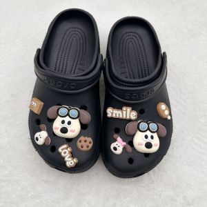 Crocs Jibbitz อุปกรณ์ตกแต่งรองเท้าพีวีซีลายการ์ตูนน่ารักหัวเข็มขัดถอดรองเท้าออกได้สำหรับ Crocs