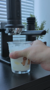 Máy pha cà phê Espresso nóng và lạnh dùng pin cầm tay không đáy chuyên nghiệp thương hiệu Mỹ cao cấp HiBREW H4C MAX - Bảo Hành 12 Tháng