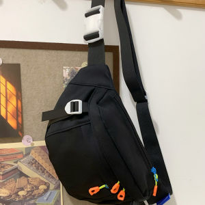 กระเป๋าคาดหน้าอกแบบสะพายข้างสำหรับผู้หญิง ความจุขนาดใหญ่ สไตล์หวานและเท่ แฟชั่นสปอร์ต กระเป๋าสะพายข้างแบบอเนกประสงค์สำหรับคู่รัก กระเป๋าสะพายข้างสไตล์ญี่ปุ่น