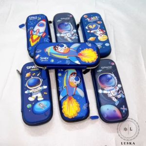 Hộp Đựng Bút Viết Bằng Pu Không Thấm Nước In Họa Tiết 3D Nổi Nhiều Mẫu Cute Khóa Kéo Dễ Thương Cao Cấp Cho Bé Trai