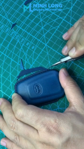 Bao Da Chìa Khoá Ô Tô SUB-B2 Subaru Forester Outback XV WRX Legacy 2 Nút Bấm Bao Da Thật Handmade