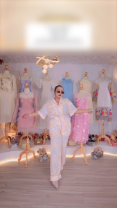 ชุดนอนแฟชั่นผู้หญิง ลายดอกไม้ สีพีช ผ้าโพลีเอสเตอร์ผสม