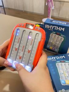 RHYTHM Game Machine 灯光跑道加速游戏