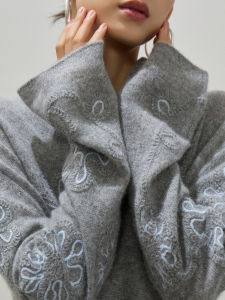 High-end Embroidered V-Neck Sweater