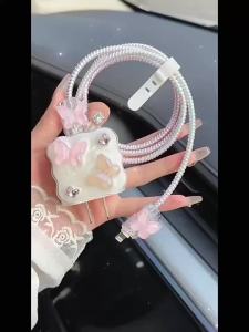 Set Casing Pelindung Pengisian Daya Ponsel Walteriney