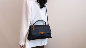 TAS WANITA 3189 - SELEMPANG LK MIN GRATIS PENDANT - TAS SELEMPANG SLINGBAG WANITA IMPORT MURAH - A