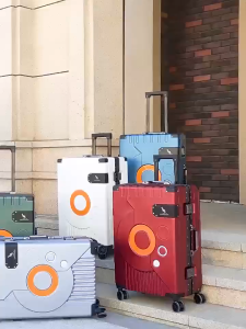 ORANGE กระเป๋าเดินทาง กระเป๋าล้อลาก วัสดุกรอบอลูมิเนียม สีสดใส 8 สี สิ่งที่ต้องมีสำหรับการเดินทาง แข็งแรงทนทาน เหมาะสำหรับการเดินทาง ทนทาน100 ปี