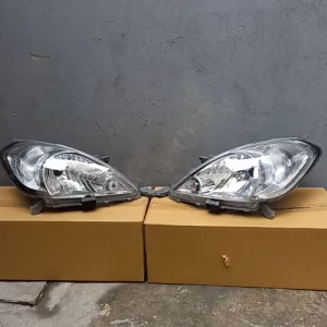 Đèn pha Toyota Innova 2006 - 2011. Đèn lái trước Innova 2010