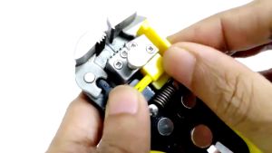 Wire Stripper Crimping Pliers Wire Stripper Multi Functional Ring Crimpper Electrician Peeling Network Cable Stripper Tools Wire Stripper Decrustation Pliers Multi tool ire Stripper Electric Cable Stripper