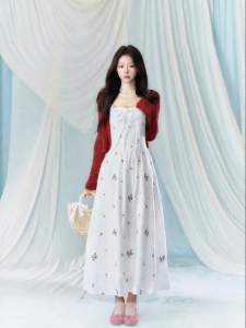 YIKEXIAOYEMEI | Đầm Dây Cao Waist Trắng Elegance