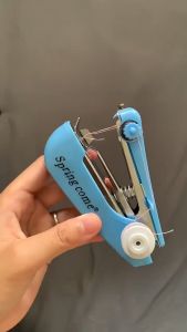 Mesin Jahit Tangan Mini: Memulai dengan Mesin Jahit Praktis