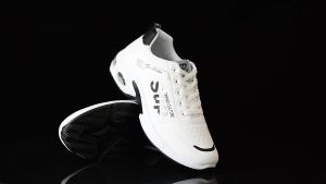 Low Cut Korean Fashion Men Sneakers Teens Rubber Non-slip Casual Sports Shoes Breathable and comfortable sneaker shoes for men
