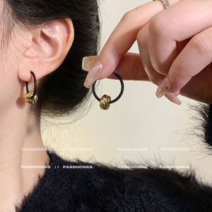 Retro Hong Kong Style Golden Circle Knot Earrings Elegant High-End Feeling Ear Jewelry Unique Fresh out Fashion Hoops for Women