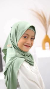 Jilbab Anak Pashmina Instan Bando Oval Usia 3-10 Tahun Bahan Jersey Terbaru Termurah / Alodys