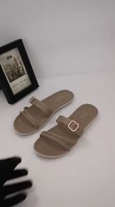 Sandal Wanita Flat Trendy dengan Buckle Resin - Hitam/Putih/Mango Size 37-40