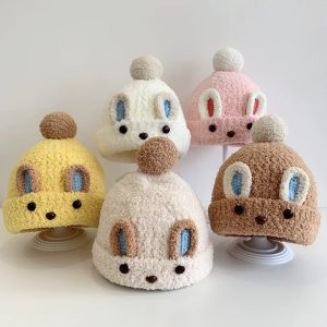 【หมวกกระต่ายขนปุย】หมวกปิดหูลายการ์ตูน 3 มิติ หมวกไหมพรมบุขนแกะให้ความอบอุ่นพร้อมตกแต่งด้วยปอมปอม หมวกไหมพรมน่ารักนุ่มสบายผิว หมวกกันลมและกันหนาวสุดน่ารัก