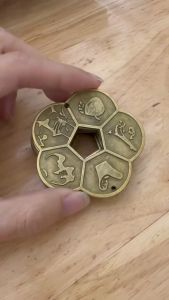 Đồng xu hoa mai kim tiền phong thủy lớn vật phẩm phong thủy chiêu tài may mắn bỏ bóp ví decor nhà cửa