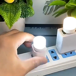 USB night light super bright eye protection mini LED night light can be easily plugged in portable round mini night light bedside bedroom lighting atmosphere light