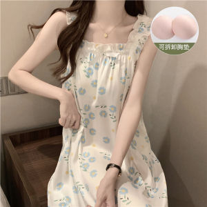 ชุดนอนผ้าไหมน้ำแข็งสำหรับผู้หญิงพร้อมแผ่นเสริมหน้าอก ชุดนอนฤดูร้อนหวานๆ สายเดี่ยวเซ็กซี่ ชุดอยู่บ้านสไตล์ชนบท ชุดนอนผ้าไหมน้ำแข็ง