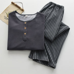 ชุดนอนผ้ากำมะหยี่หนา ทรงหลวม แขนยาว คอกลม ทรงหลวม ผ้ากำมะหยี่หนา อบอุ่น สวมใส่สบาย เหมาะสำหรับทุกวัย