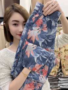 กางเกงยีนส์ทรงหลวมเอวสูงสไตล์เกาหลีสำหรับผู้หญิง กางเกงขายาวทรงหลวมพิมพ์ลายฤดูร้อนปี 2024 ผ้าโพลีเอสเตอร์ ทรงหลวม