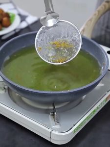 TLE 2pcs Stainless Steel Kitchen Oil Filter Clip Tongs Food Utensils Cookware Mesh Strainer Serving Food Frying Cooking Clipping Toast Bread Grilling Food Tongs Penyejat Minyak Penyepit Makanan