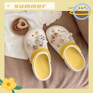 LiShops เเนะนําเลย รองท้าหัวโตเเฟชั่นผู้หญิง ตัวติดน้องเเมวเเละน้องหมี คือน่ารักมากเลยน้า มีหลายเฉดสีให้เลือกเเต่งตัวง่าย รุ่นดีๆเเบบนี้ รีบไปจัดเลยก่อนสินค้าหมด