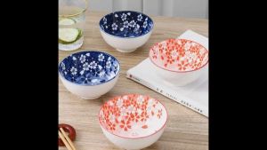 BOSSLU Mangkok Set Japan 4PC Motif Antik Bahan Keramik Plus Paper Bag dan Sumpit 17SS500 Dengan Tutup Kayu