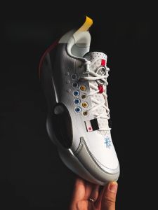 รองเท้าบาสเก็ตบอล Li Ning Wade All City 13 สำหรับผู้ชาย รองเท้ากีฬาสำหรับเล่นบาสเก็ตบอลแบบลุยที่มีการดูดซับแรงกระแทก รองเท้าลำลอง น้ำหนักเบา