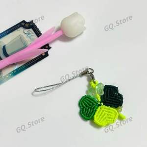 Dây Đeo Điện Thoại Móc Khoá Cỏ 3 Lá – Đan Tay Phối Màu May Mắn Tài Lộc Phụ Kiện Thời Trang