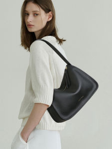CALYPSO | High-end Single Shoulder Crossbody Bag High Capacity Leather  Fashionable Commuter