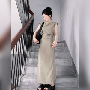 YUFUQING | Slimming High Waist Half Skirt Two-Piece Set Womens Round Neck Short Sleeve Summer Outfit Korean Style Fashionable Ensemble