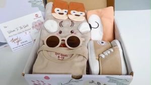 Paket Kado Bayi Premium / Gift Box Baby / Kado New Born / Kado Bayi/ Baju Bayi / Paket Hadiah Bayi / Hampers Baby Girl / Hampers Baby Boy / Hampers Bayi New Born Laki-Laki Perempuan / Baby Gift Set / Kado Bayi Cewek Cowok Baru Lahir