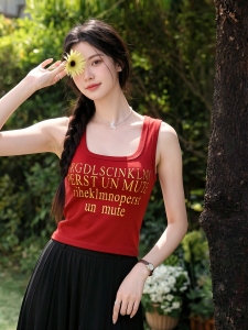 Basic House | Red Square-neck Letter Printed Tank Top For Female Summer