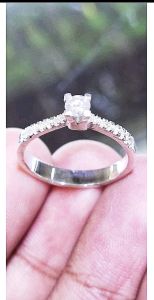 cincin berlian asli natural