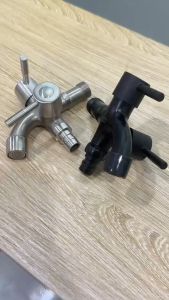 304 Stainless Steel 1 in 2 out Head Two Way Faucet Valvet Bibcock Faucet Water Washer Tap Faucet Wash Machine Faucet